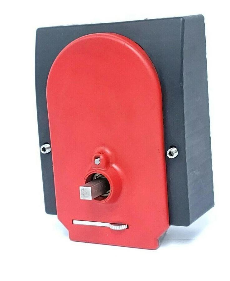 Used EUCHNER MGB-H-AA1A1-L-106619 HANDLE MODULE ID. NO. 106619 V2.0.0