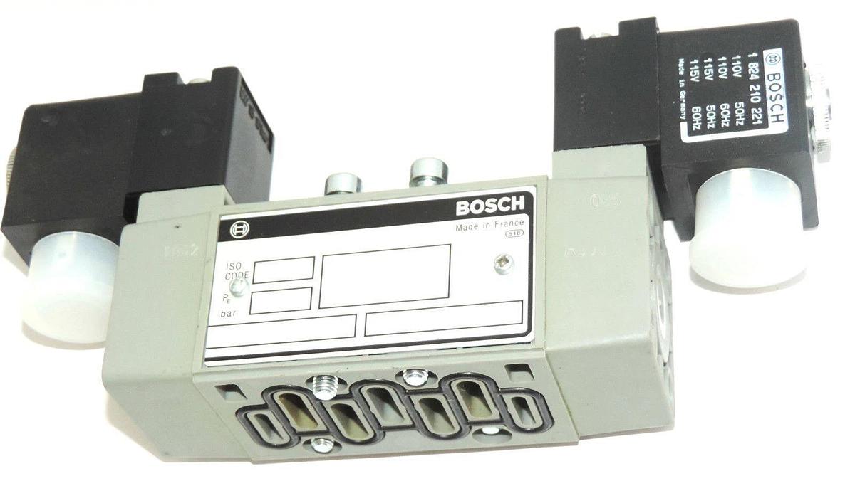 Used NEW BOSCH 0820024504 DIRECTIONAL CONTROL VALVE 0 820 024 504, 1824210221 COILS