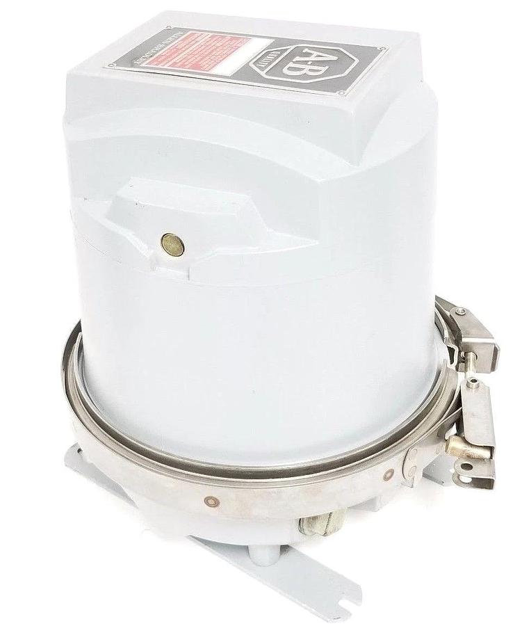 NEW ALLEN BRADLEY 509-BUD FULL VOLTAGE STARTER SER B, 115-120V, PHASE 3