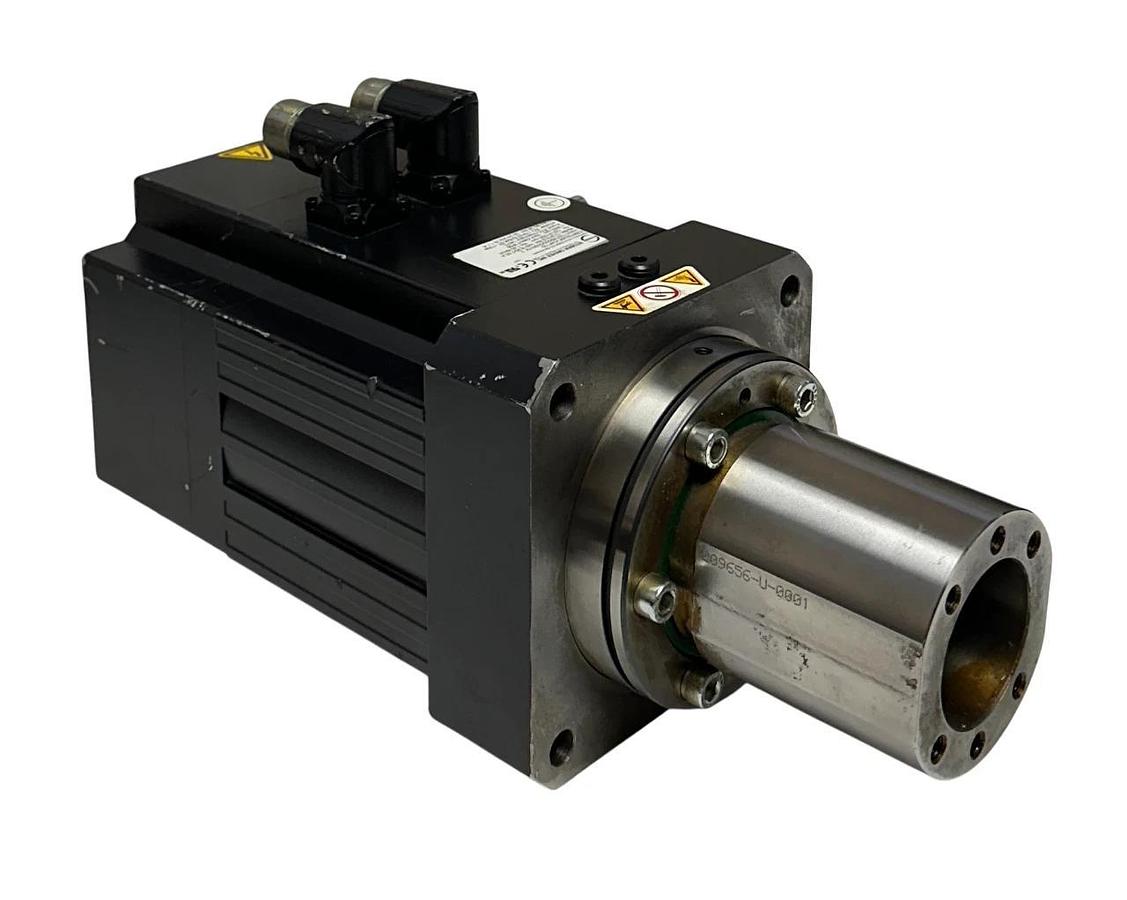 Used STOBER DRIVES EZM702USFJC4P133 / 1722746/000/000/010/2 AC SERVO MOTOR 133V USNP