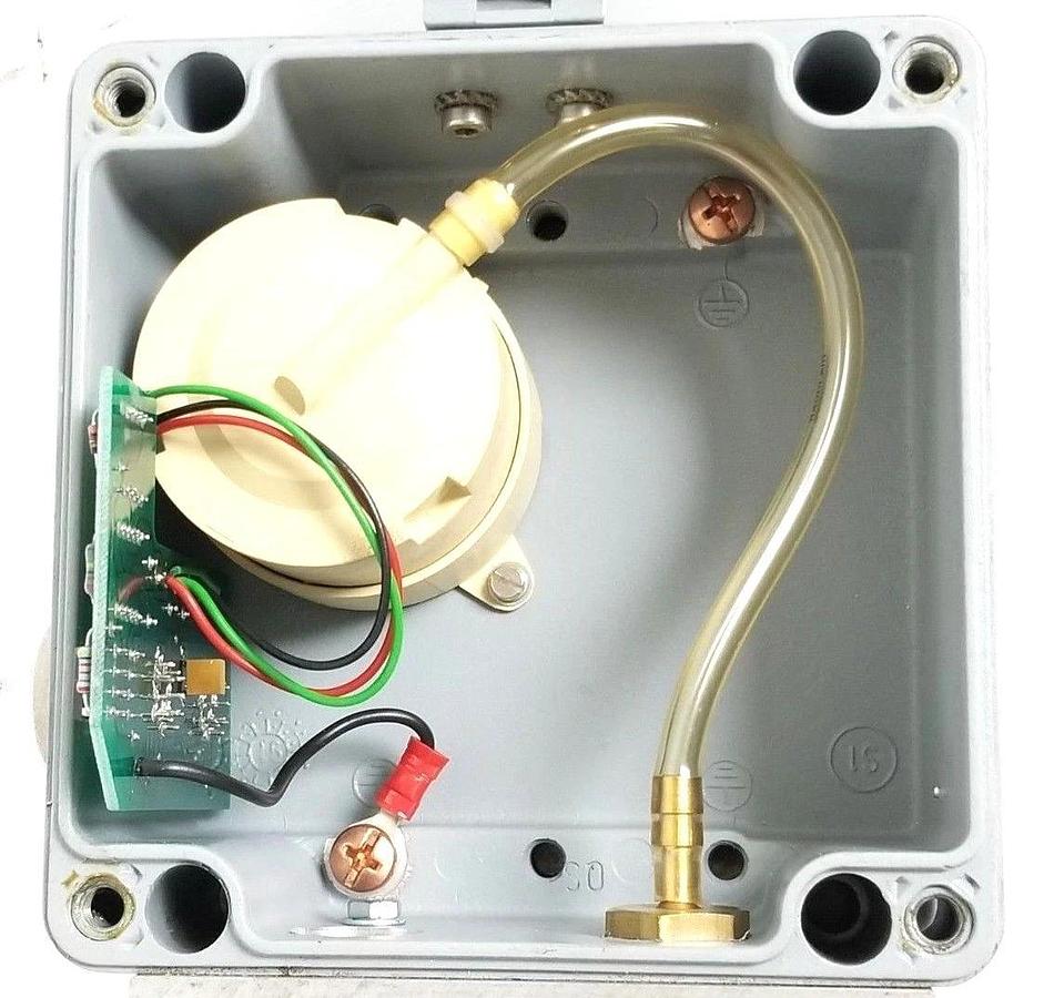 Used FIFE GMBH 536178-001 JUNCTION CONTROL BOX R-DEA1.012 , LS-534-003