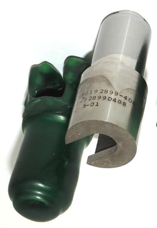 Used NEW LOT OF 2 GMSP019 2899-408 MILL ENDS T01-9 2899D408 MPC 5-01, GMSP0192899408