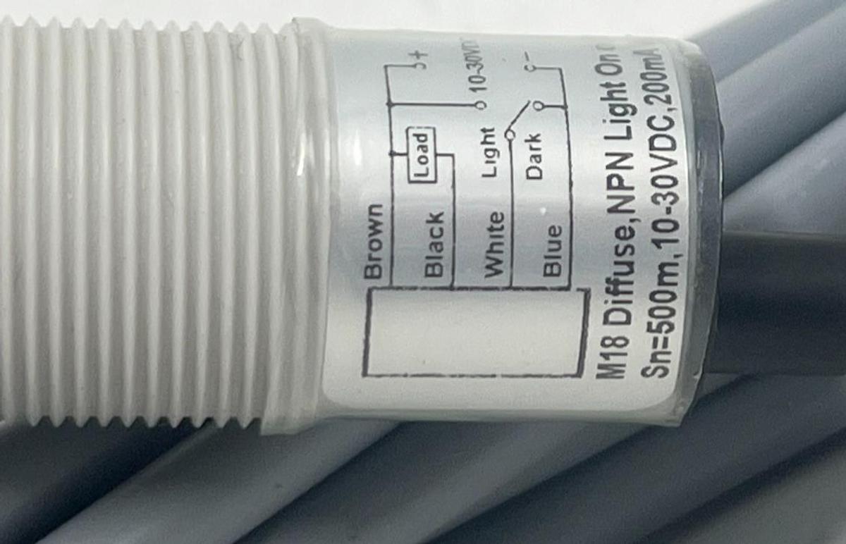 Used WICK PPM18-D05N-D1V5 M18 DIFFUSE PHOTOELECTRIC SENSOR, Sn=500mm, 10-30VDC, NSMP