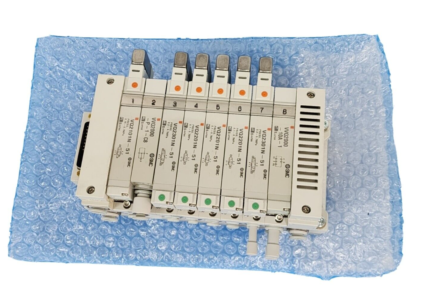 Used NEW SMC VV5Q21-08-DAN00043 MANIFOLD VQ2201N-51, VQ2301N-51