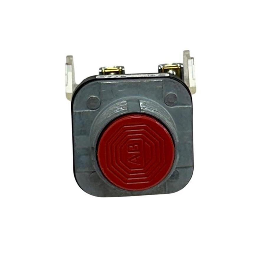 Used ALLEN BRADLEY 800T-A6D2 /T 30mm MOMENTARY PUSH BUTTON 800T FLUSH HEAD RED NSMP
