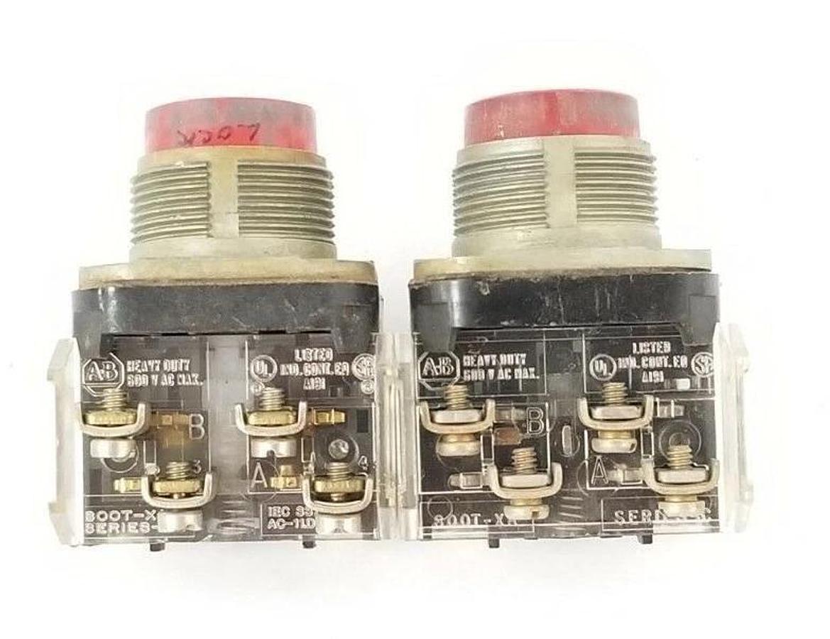 Used LOT OF 2 ALLEN BRADLEY 800T-XA PUSHBUTTONS SER. T W/ 800T-XA SER. D & C CONTACTS