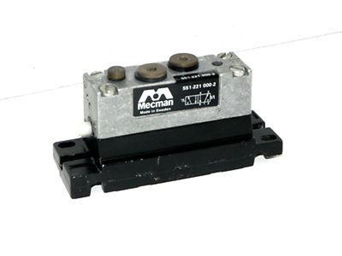 Used MECMAN 551-221-000-2 VALVE 5512210002