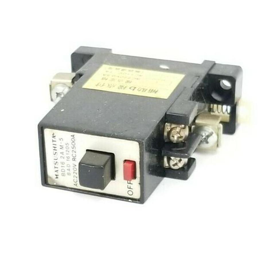Used MATSUSHITA BAD-161205 CIRCUIT BREAKERS 2A 1P AC220V RC2500A BD16 2AM-5