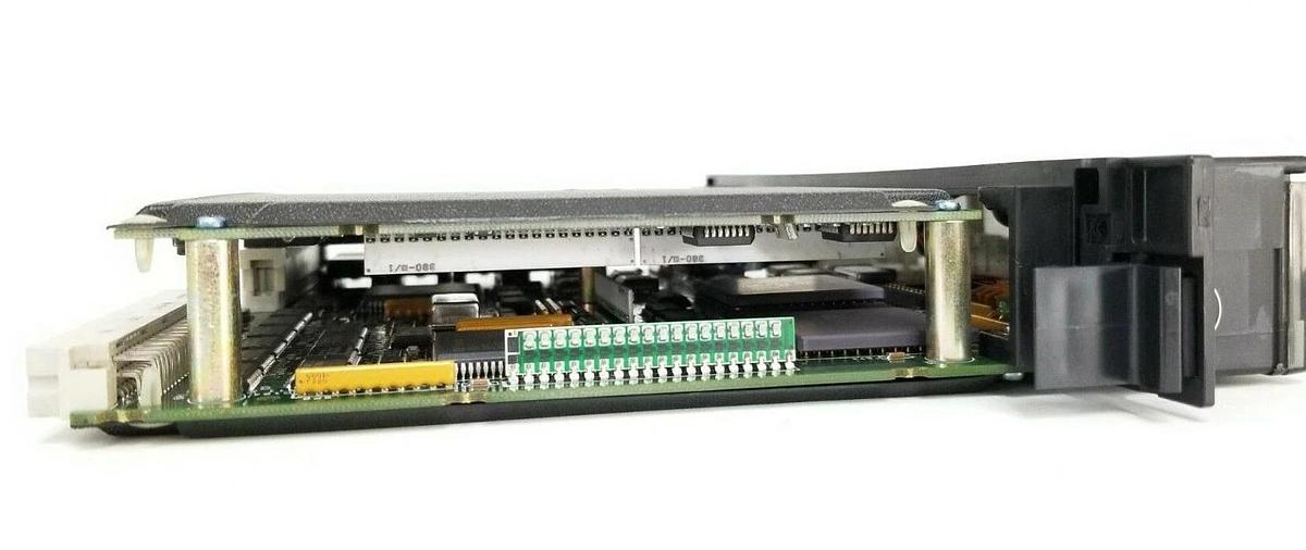 Used GE FANUC IC697CPU781-HA CPU MODULE W/ IC697MEM731D 128KB CMOS MEM (NO KEYS)