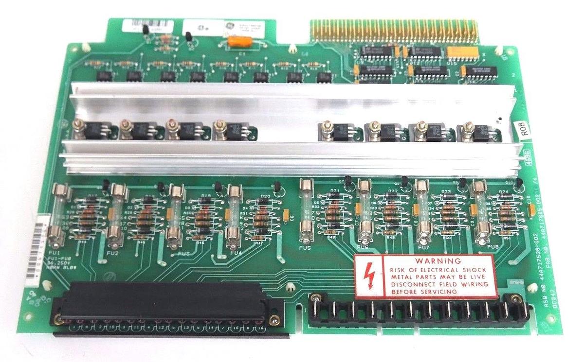 Used GE FANUC IC600YB902B OUTPUT MODULE 24VDC, 2AMP, 44A717528-G02