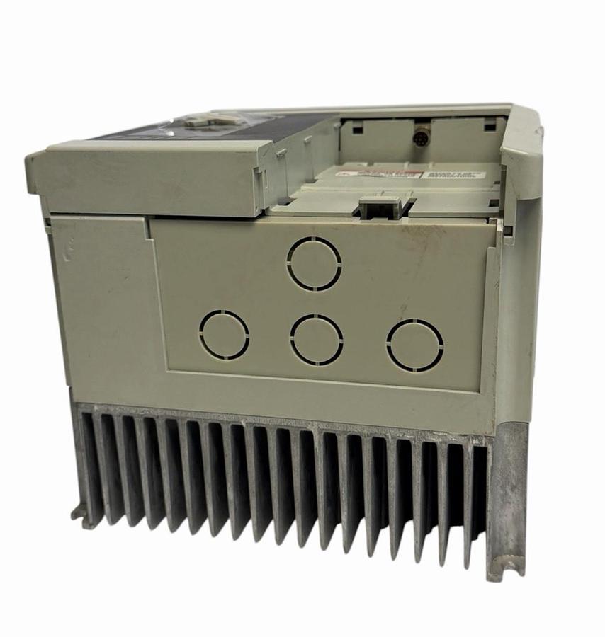 Used ALLEN BRADLEY 1305-BA09A AC DRIVE 1305 SERIES 8.7A 1305BA09A SER. C