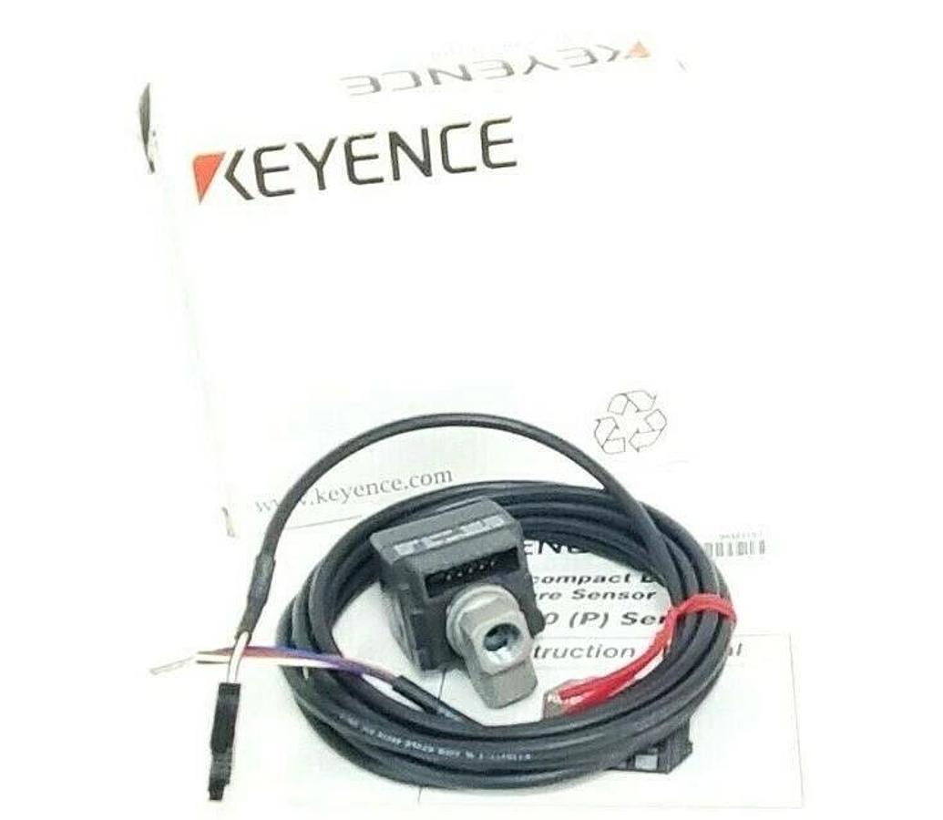 Used NIB KEYENCE AP-C31 PRESSURE SENSOR APC31, 12-24V DC