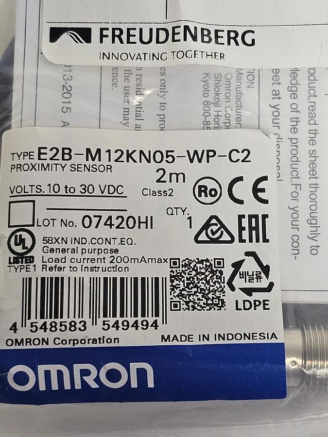 Used NEW OMRON E2B-M12KN05-WP-C2 PROXIMITY SENSOR E2BM12KN05WPC2 2M