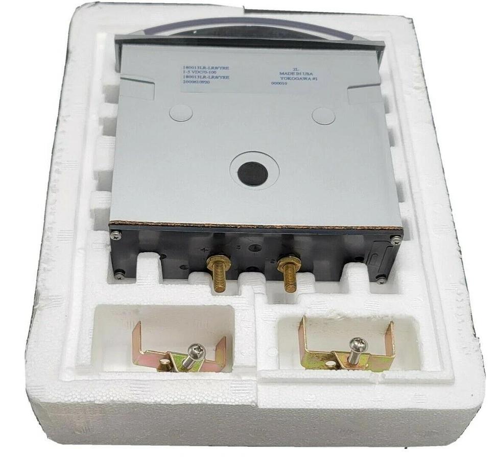 Used NEW IN BOX YOKOGAWA 180013LR-LR8/YRE VOLTAGE METER 1-5VDC 0-100 PERCENT