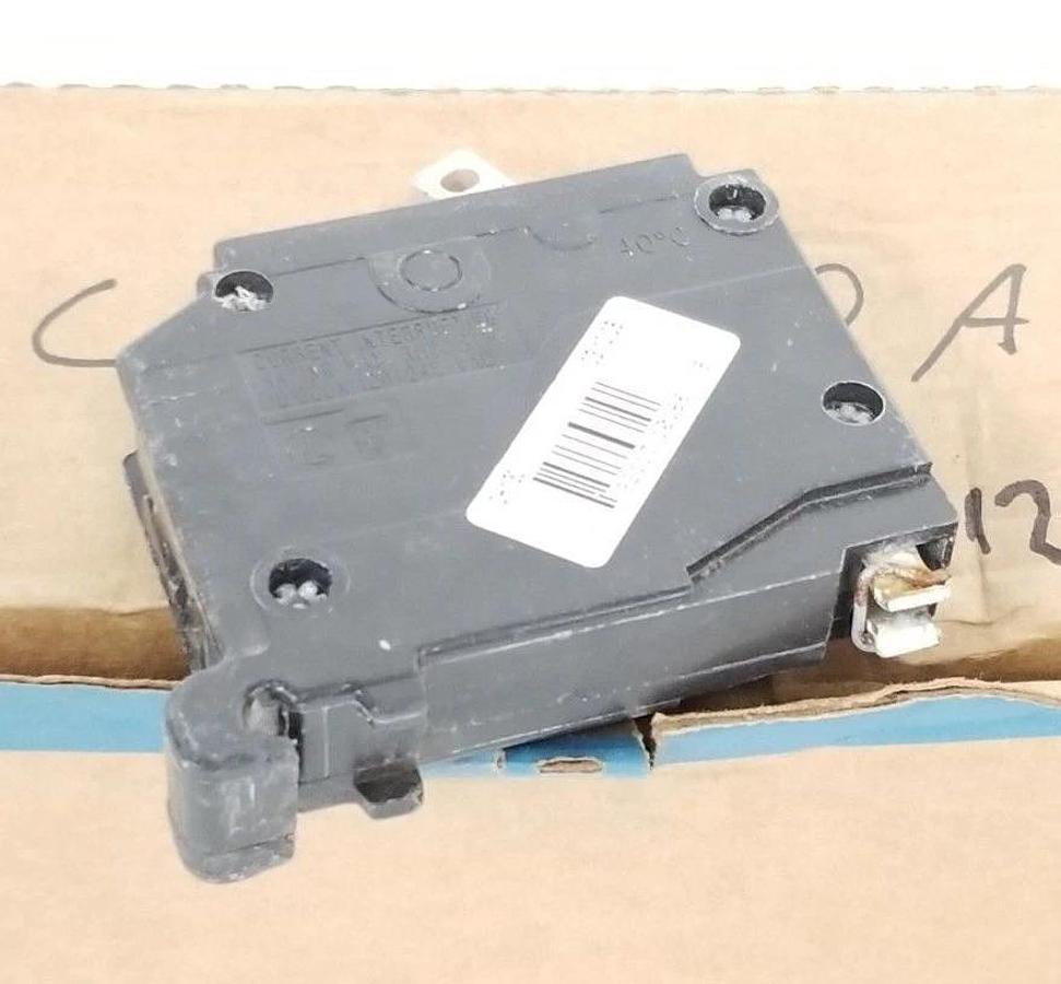 Used LOT OF 12 CUTLER HAMMER CH130 CIRCUIT BREAKERS CLASS CTL, TYPE CH, 120/240V, 30A