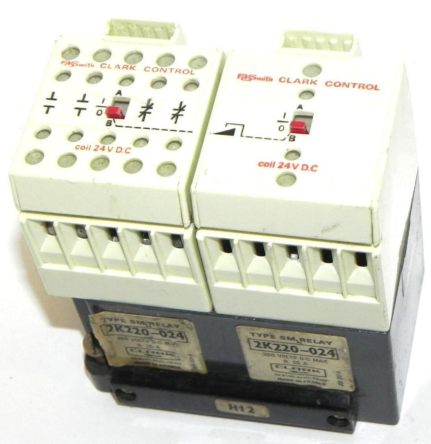 Used AO SMITH CLARK 2K220-024 TYPE SM RELAY, COIL 24V DC, 250 VOLTS DC MAX, 0.35A