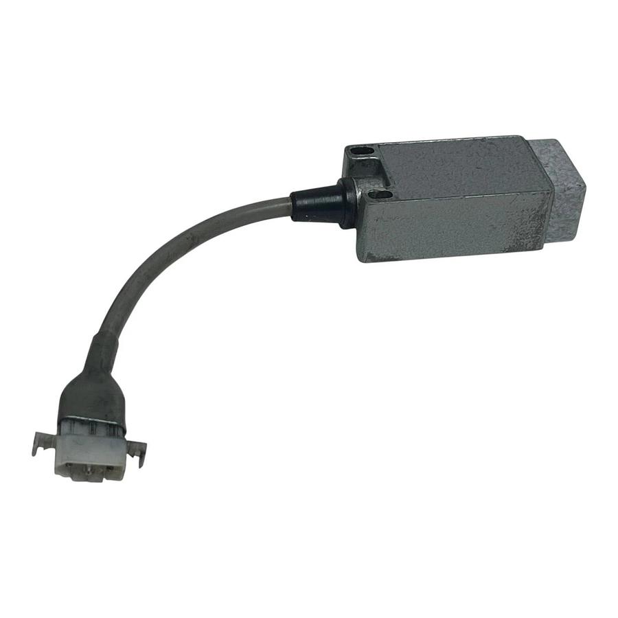 Used Fuji Electric PEW-1AT/U Proximity Switch 120V 0.5A Enclosure Type 1 Japan