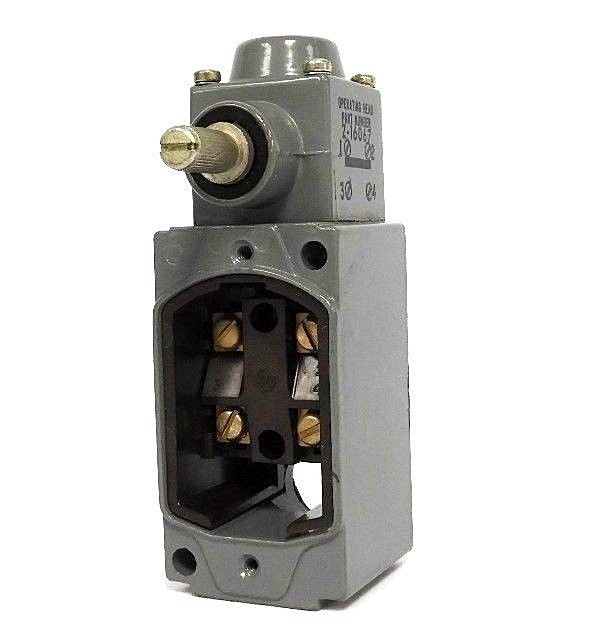 Used NEW ALLEN BRADLEY Z-16067 OPERATING HEAD W/ LIMIT SWITCH Z16067