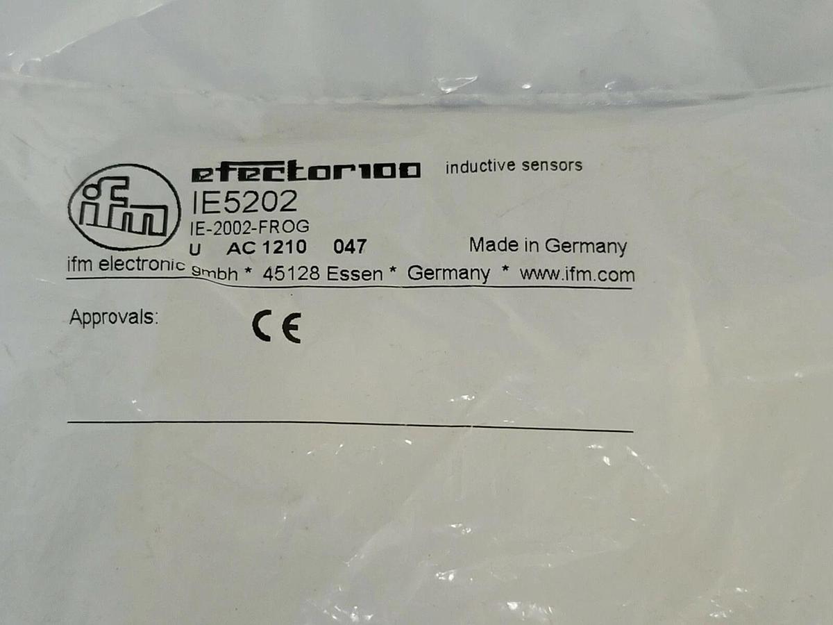 Used NEW IFM EFECTOR IE-2002-FROG INDUCTIVE SENSOR IE5202, 2M CABLE LENTH