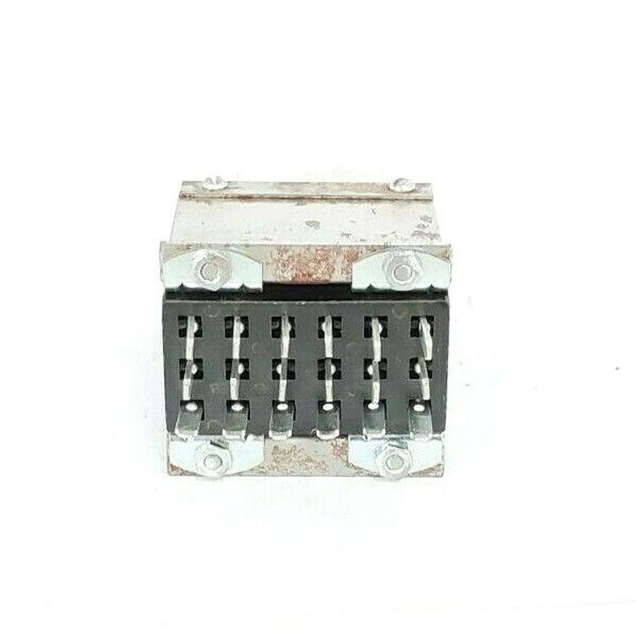 Used COPES VULCAN 298545 415125CM RELAY BASE W/ R10-E1-X6-115V RELAY & 27E127 SOCKET