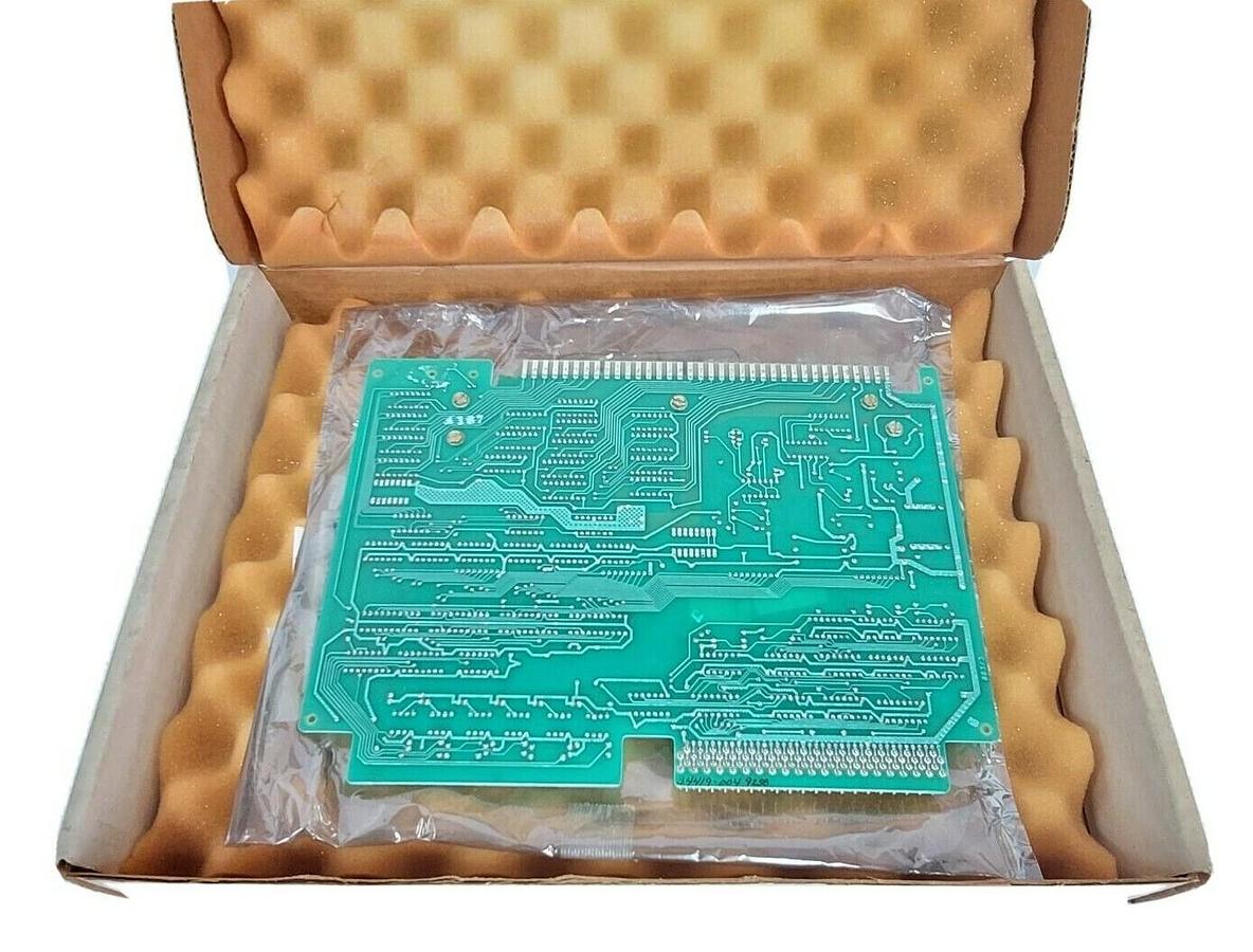 Used GE FANUC IC600BF923K OUTPUT MODULE SINK 10-50VDC 32 POINT W/O FACEPLATE