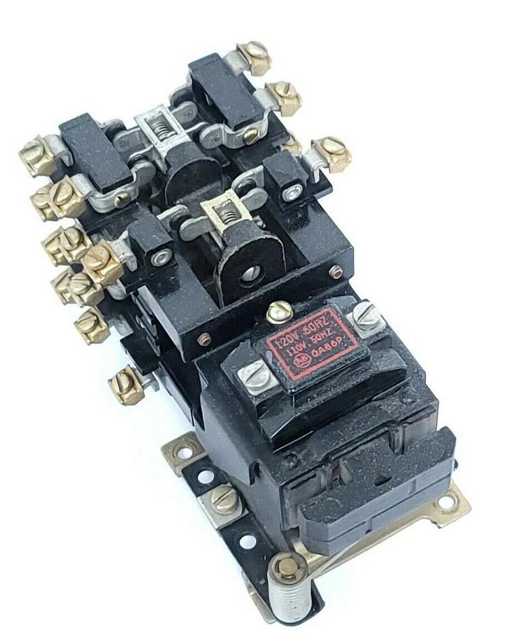 Used ALLEN BRADLEY 700-BX640A1 SER. A CONTROL RELAY W/ OA86P COIL