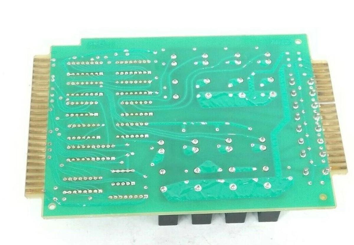 Used GIDDINGS & LEWIS ELECTRONICS 502-03381-01 DC OUTPUT BOARD 501-03437-02 W/ DC60MP