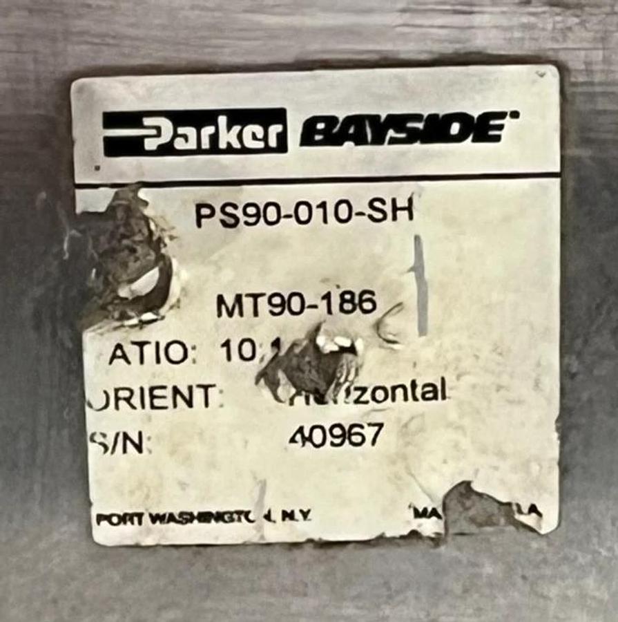 Used PARKER J0702FE-KMSN Servo Motor w/ PS90-010-SH Gearhead 10:1 Ratio 115V AC