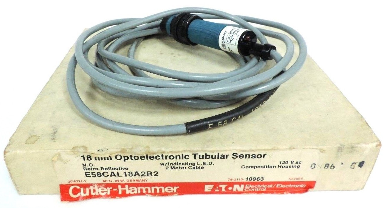Used NIB EATON CUTLER HAMMER E58CAL18A2R2 PHOTOELECTRIC TUBULAR SENSOR SER. A1
