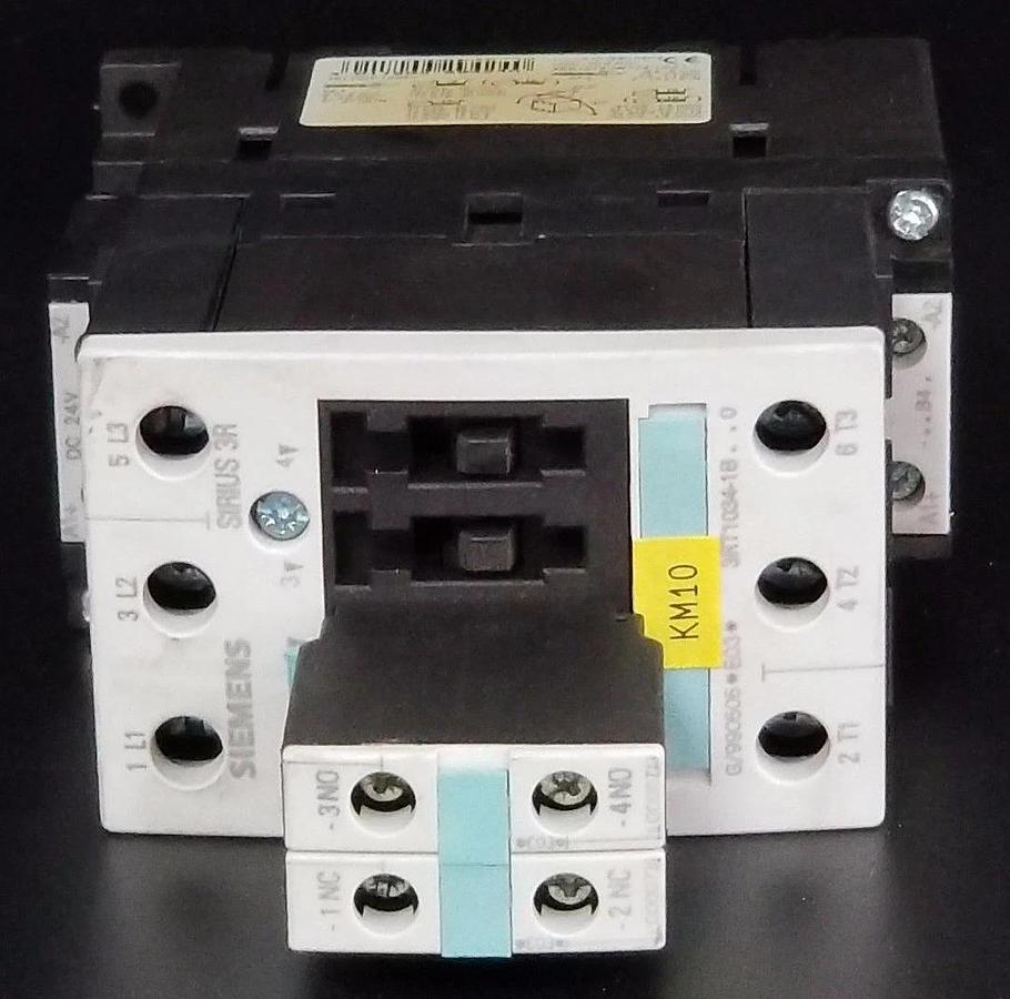 Used SIEMENS 3RT1034-1BB40 CONTACTOR DC 24V W/ 3RH1921-1CA01, 3RT1936-1ER00