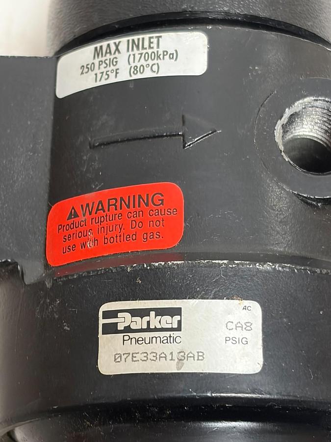 Used Parker Pneumatic Filter Regulator 07E33A13AB Max 250 PSI w/ Marsh 160 PSI Gauge