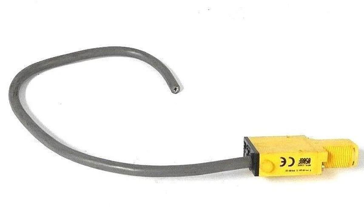 Used BANNER SM312F MINI BEAM INFRARED 880 NM GLASS FIBER OPTIC