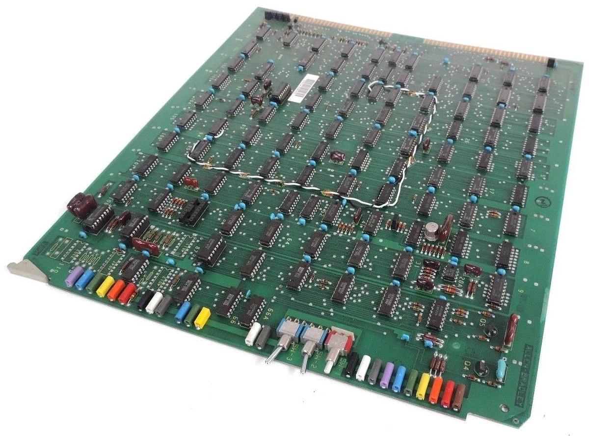 Used ALLEN BRADLEY 634487 MEMORY INTERFACE MODULE REV. 5