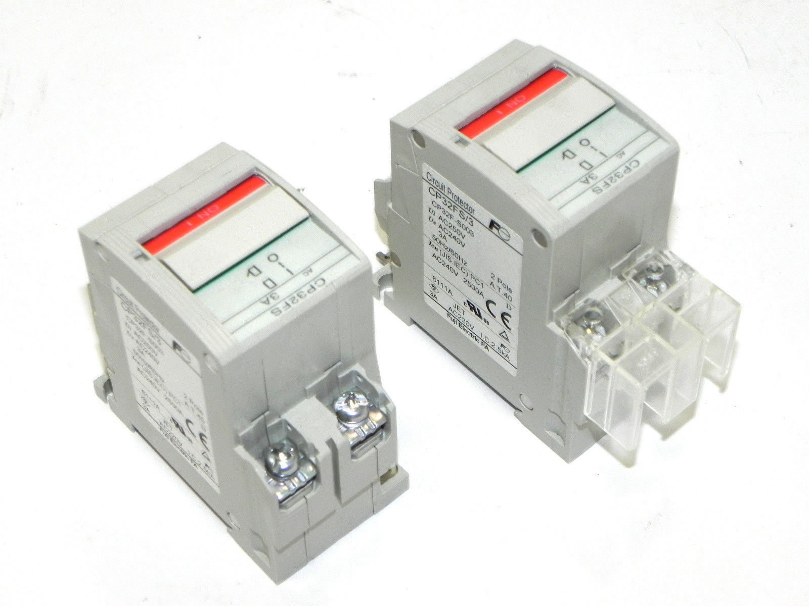 Used LOT OF 2 FUJI CP32FS/3 CIRCUIT BREAKERS 2P, 3A, 50/60HZ