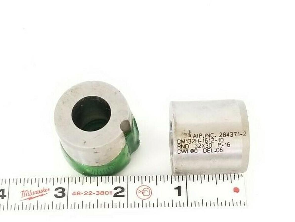 LOT OF 2 NEW AIP. INC. DM132H-1612-10 KEYED BUSHINGS, RND 32X30 P=16, 284371-2