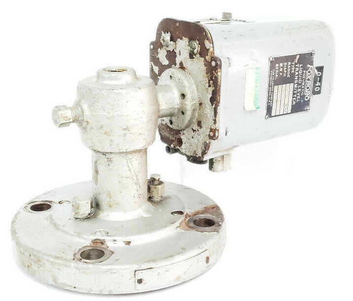 Used FOXBORO 13FEA PNEUMATIC LIQUID LEVEL TRANSMITTER 0-30IN. H2O, 150PSI MWP, 316SS