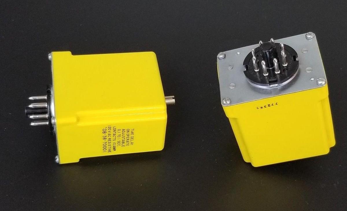 Used LOT OF 2 POTTER & BRUMFIELD CDB-38-70001 TIME DELAY RELAYS 0.1 TO 1 SEC. 10AMP