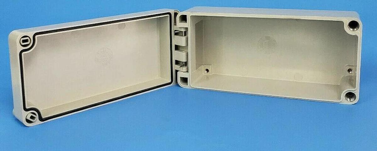 Used ROLEC 130.124.000 POLYDOOR PD-124 ENCLOSURE, 260 X 120 X 100mm, 130124000, PD124