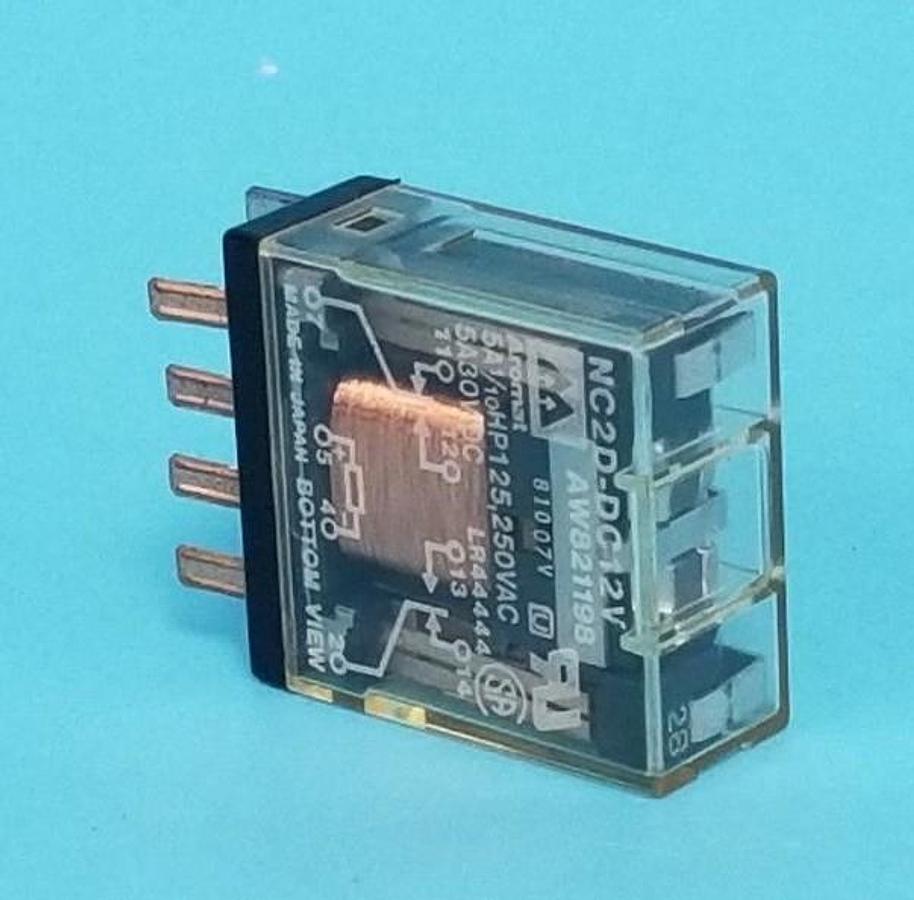 Used AROMAT NC2D-DC12V RELAY NC2DDC12V, 5A, 30VDC