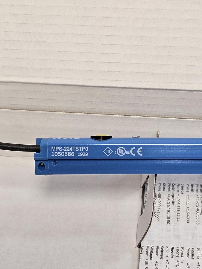 Used NIB SICK MPS-224TSTP0 POSITION SENSOR CYLINDER SWITCH MPS224TSTP0 (1050686)