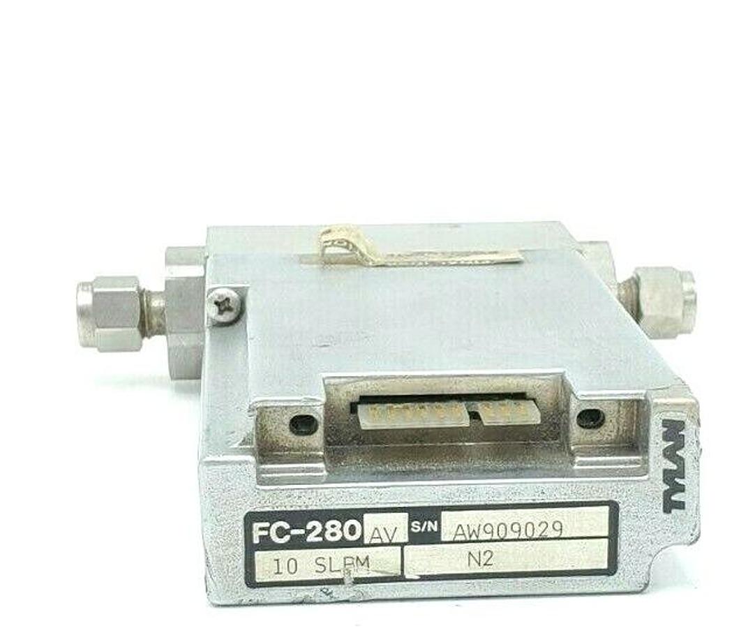 Used TYLAN FC-280AV 10 SLPM MASS FLOW CONTROLLER FC-280-AV-10SLPM-N2