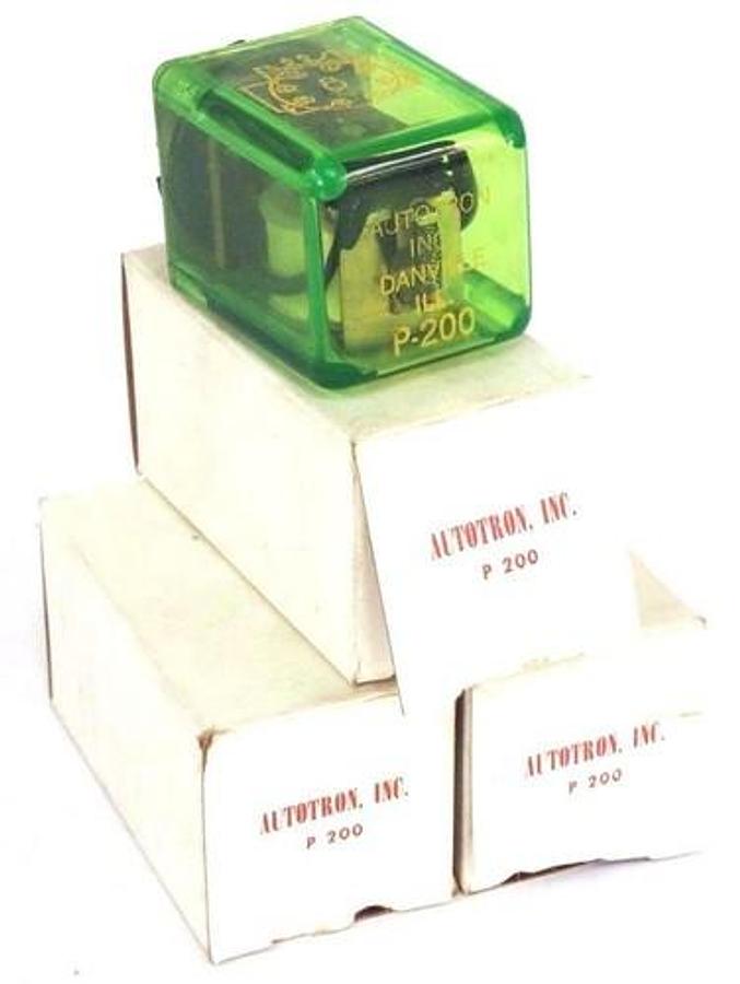 Used LOT OF 3 NIB AUTOTRON P-200 8 PIN RELAY P200