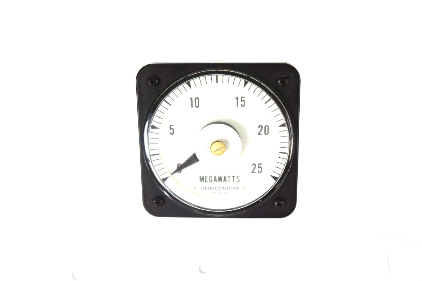 Used GENERAL ELECTRIC 6485K81184 VOLTMETER TYPE DB-40, 0-25 MEGAWATTS
