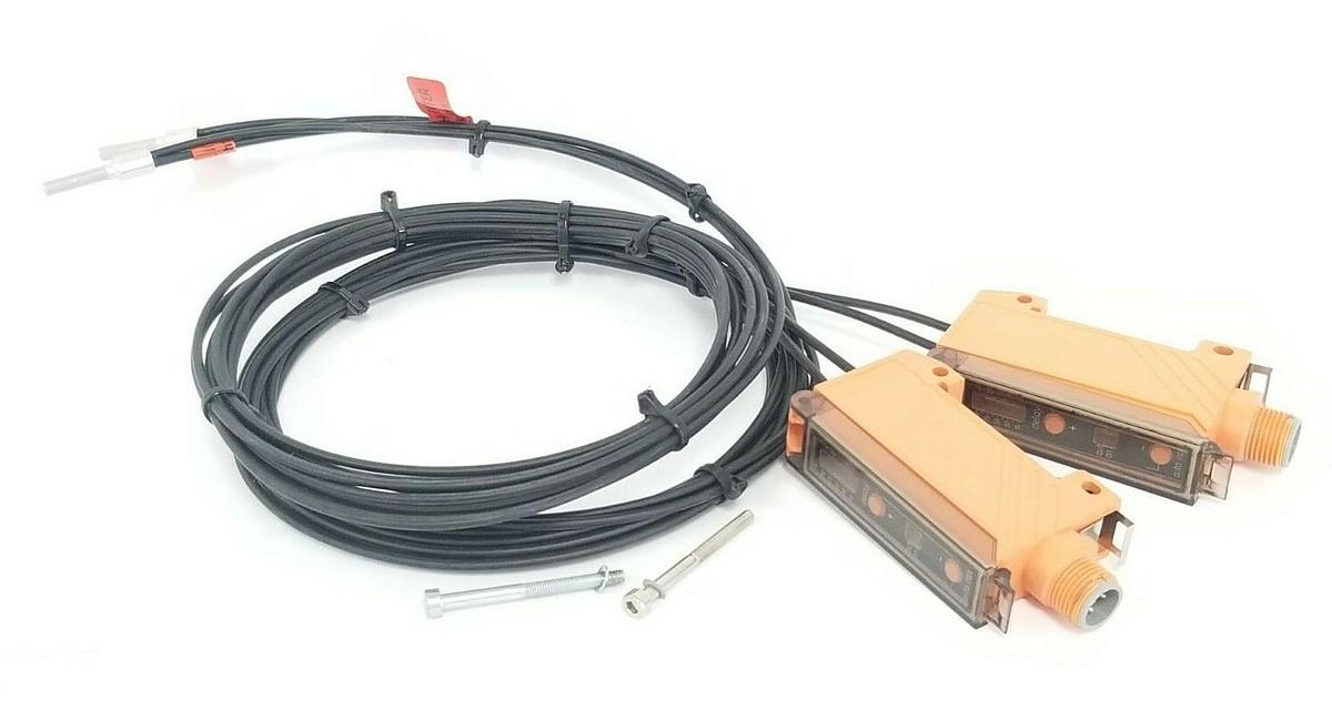 Used LOT OF 2 IFM EFECTOR OB5013 / OBF-FPKG/T/US PHOTOELECTRIC FIBEROPTIC SENSORS
