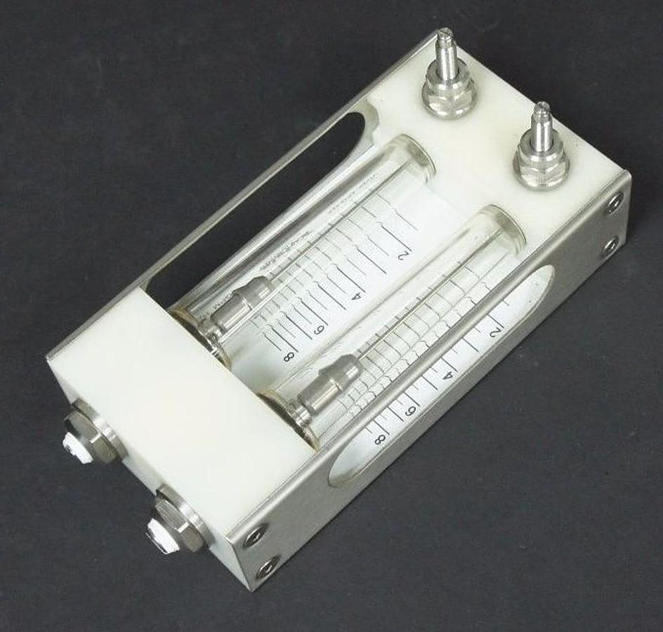 Used KYTOLA VD2K-4FG-NX DUAL VARIABLE FLOW METER 1-8 GPM VD2K4FGNX