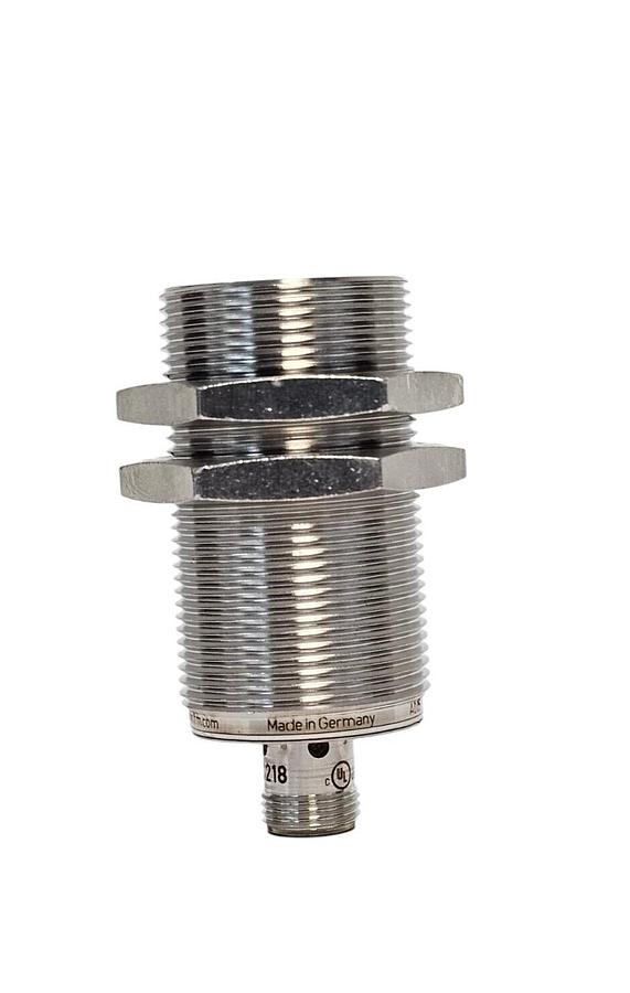 NEW IFM IIK3010-BPKG/K1/V4A/US-104 INDUCTIVE SENSOR IIC218 10-36 VDC