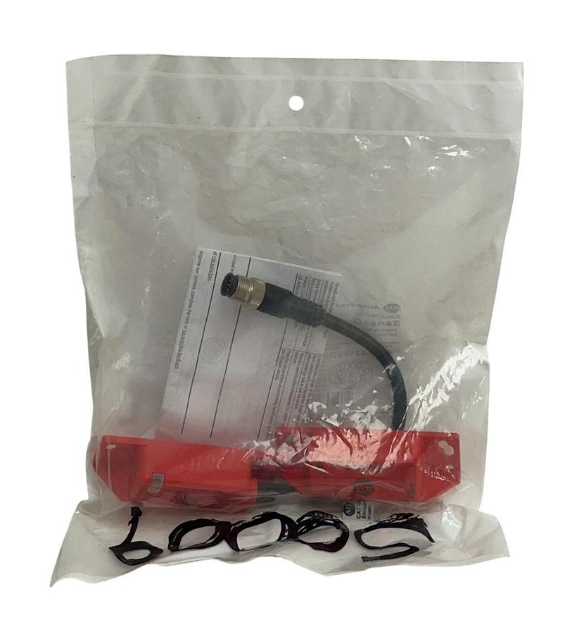 Used ALLEN BRADLEY 440N-Z21SS2HN /B BULLETIN 440N SensaGuard NON-CONTACT SWITCH NSFS
