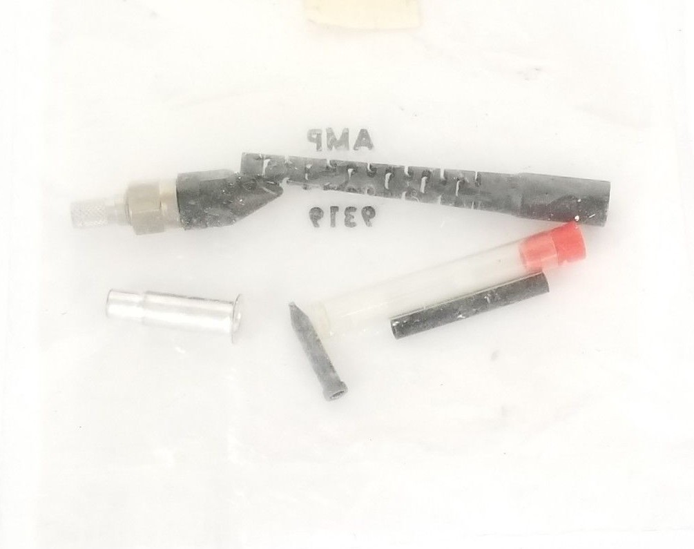 NEW TYCO AMP 501030-1 CONNECTOR KITS 9319 FSMA-II 125UM