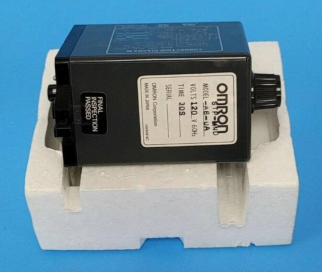 Used OMRON STP-MND-AB-UA TIME DELAY RELAY 0.5-30 SEC 8PIN STPMNDABUA IN BOX