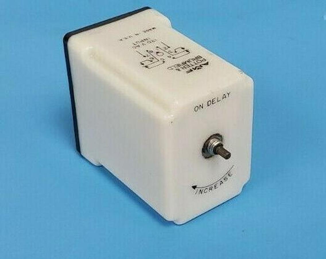 Used POTTER & BRUMFIELD CKB-38-71063 TIME DELAY RELAY 0.1 TO 10 SEC. W/ SL608-S